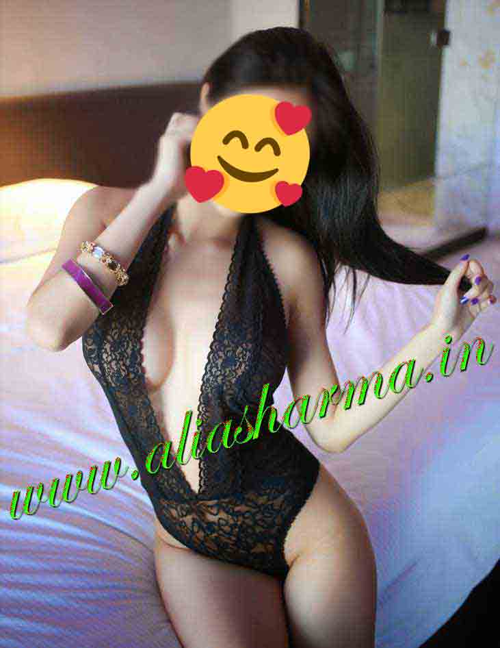 Educated Girls escorts in Delhi